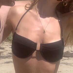 Monday Swimwear Cala Conta Underwire Bikini Top